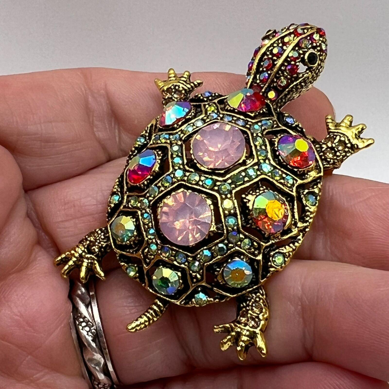 Embroidery Fonts - Women's Fashion Diamond Studded Small Turtle