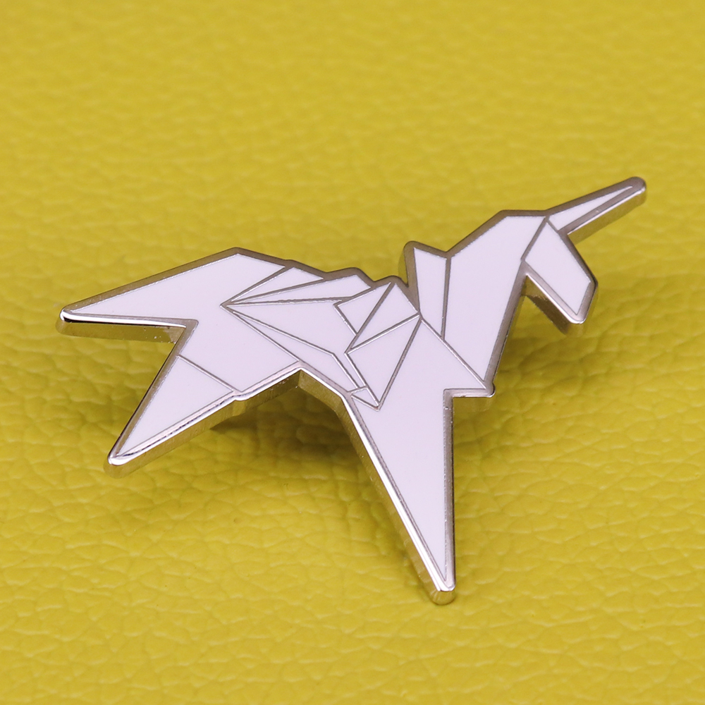 Embroidery Unicorn - Blade Runner origami unicorn brooch abstract
