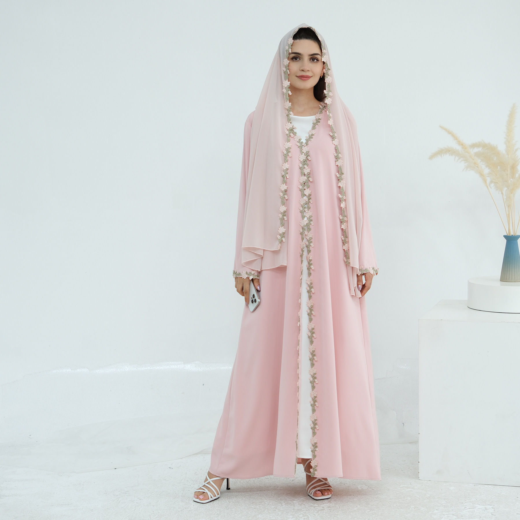 Dubai Open Abaya Women Muslim  - Embroidery Kebaya recensione e prezzo