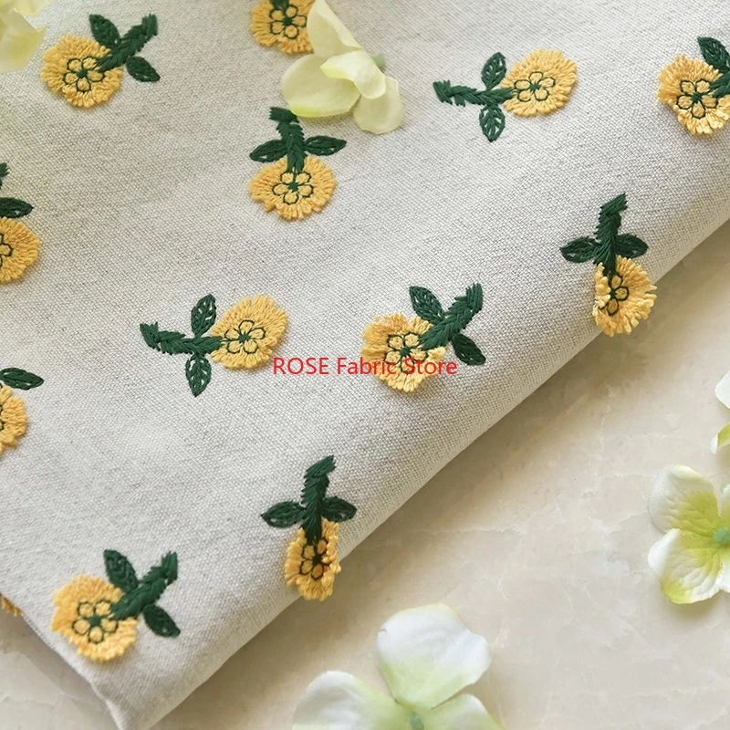 Ins-inspired 3D Small Yellow F - Embroidery Yellow recensione e prezzo