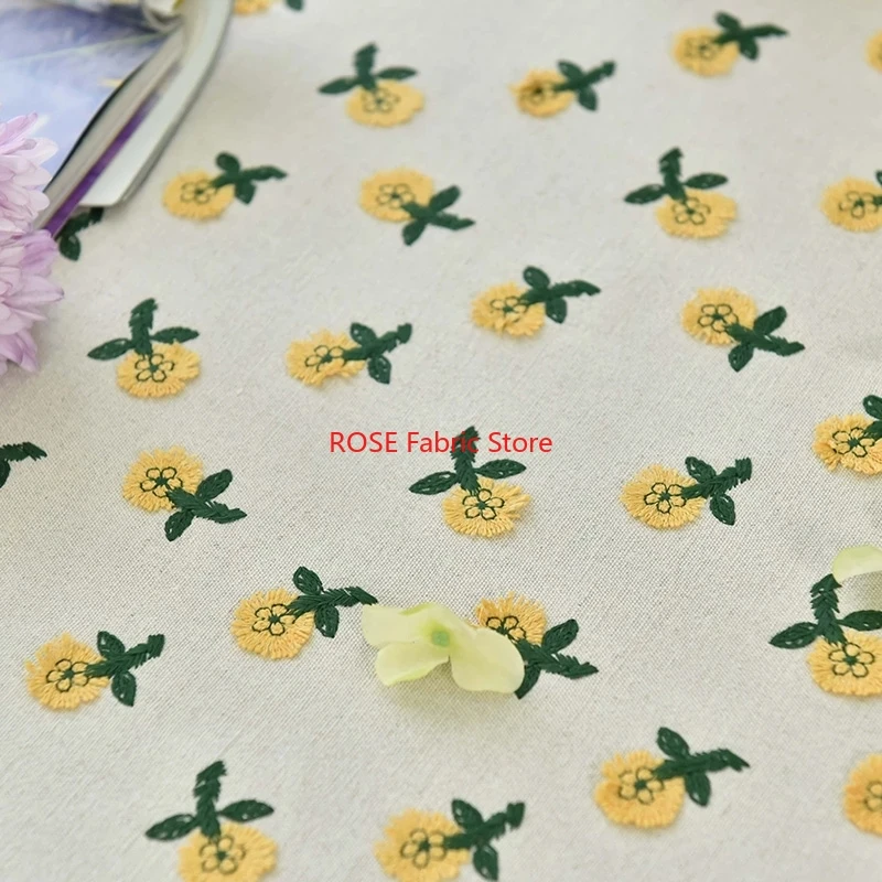 Ins-inspired 3D Small Yellow F - Embroidery Yellow recensione e prezzo