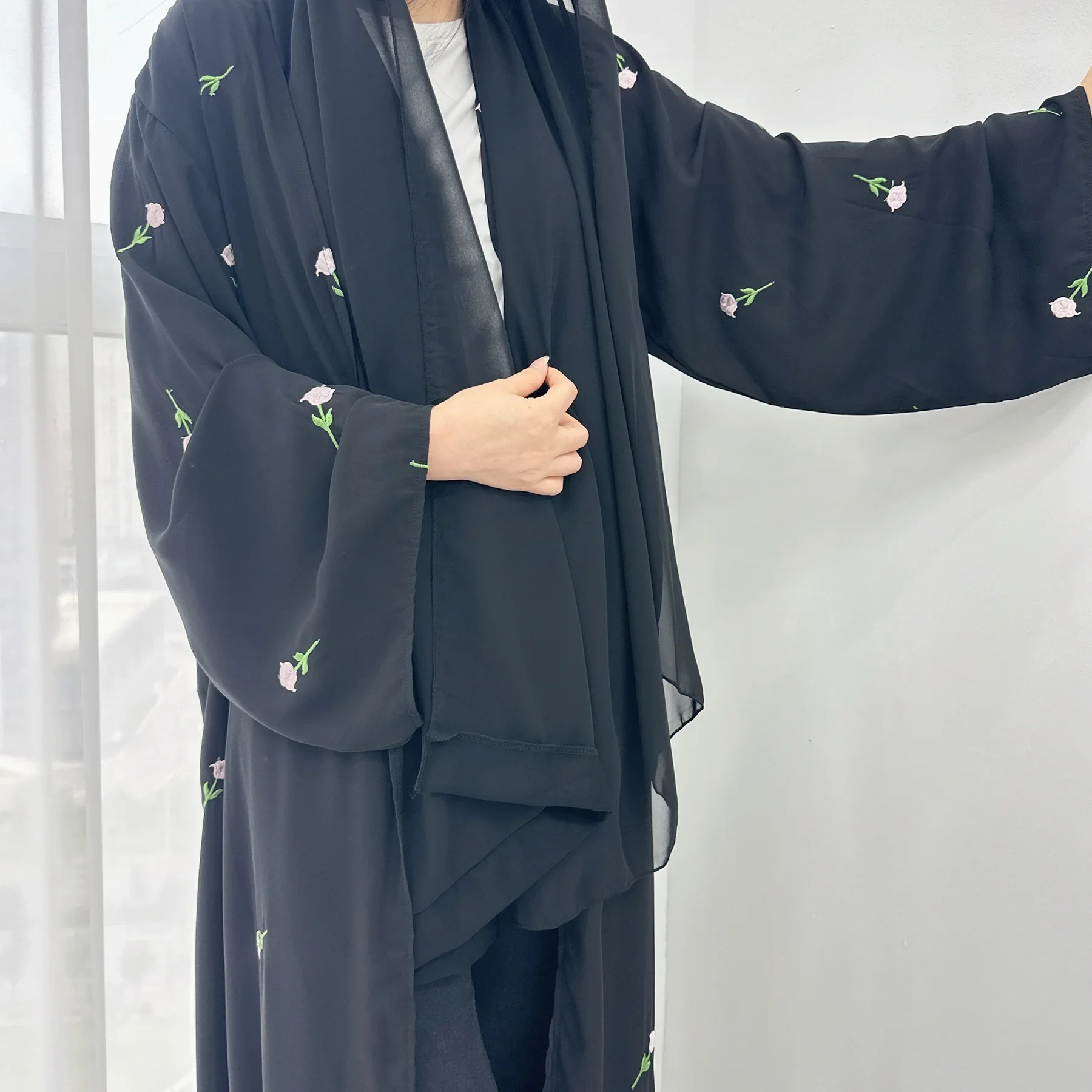 Eid Flower Embroidery Muslim M - Embroidery Kebaya recensione e prezzo