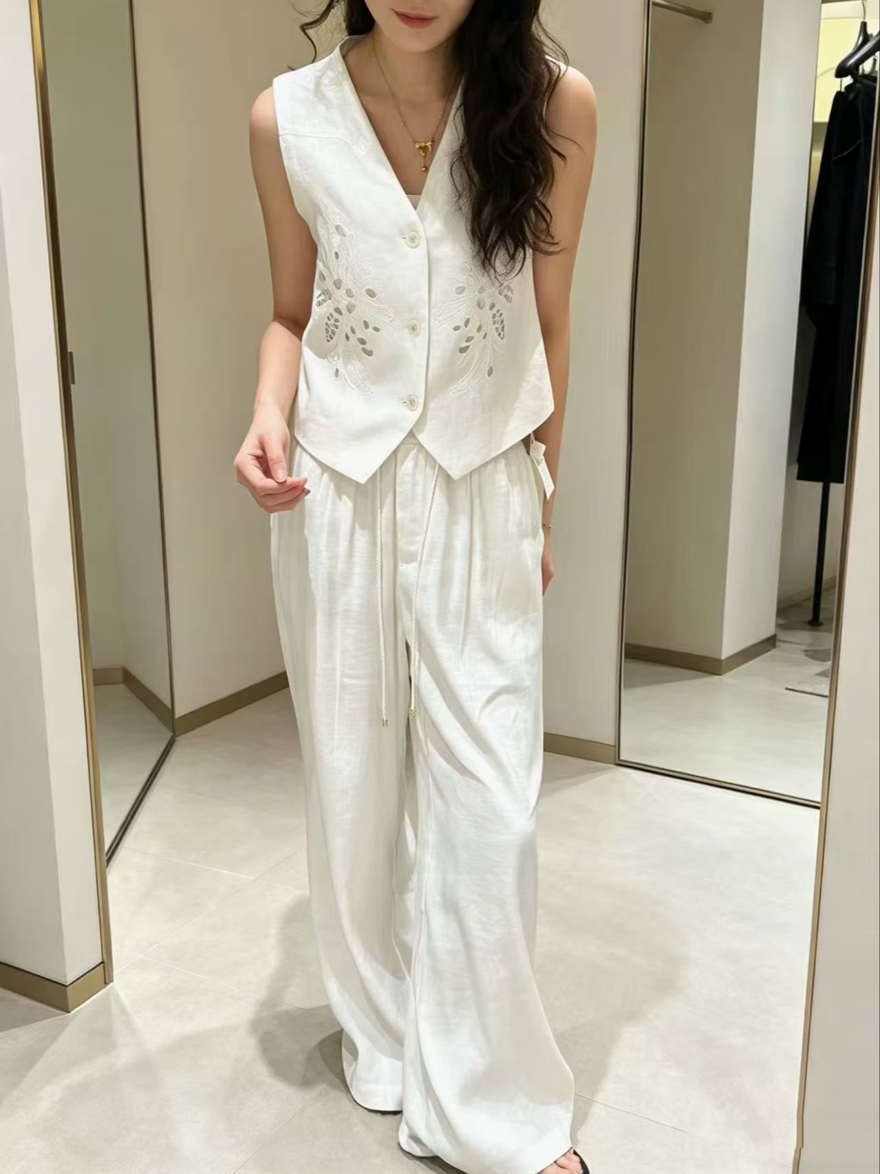 Elegant linen embroidered slee - Embroidery Vest recensione e prezzo