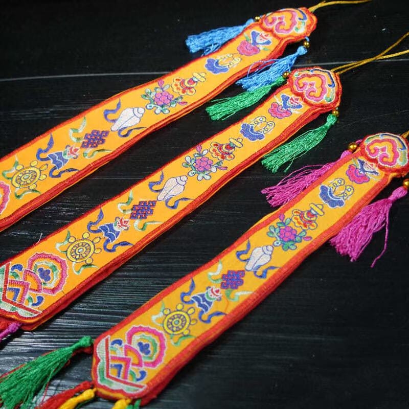 Nepal Handmade Eight Auspiciou - Embroidery Handicraft recensione e prezzo