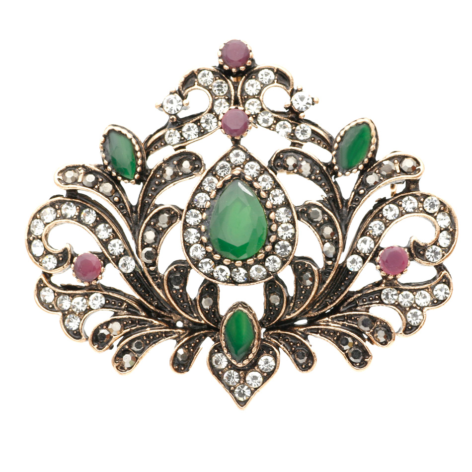 Vintage Turkish Women Brooch B - Embroidery Fonts recensione e prezzo