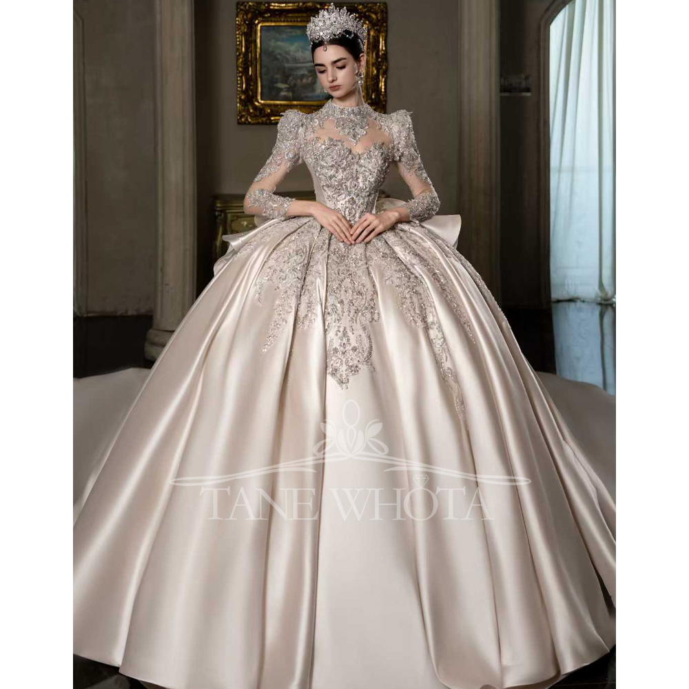 Luxury Rose Pink Sequined Ball - Embroidery Rose recensione e prezzo
