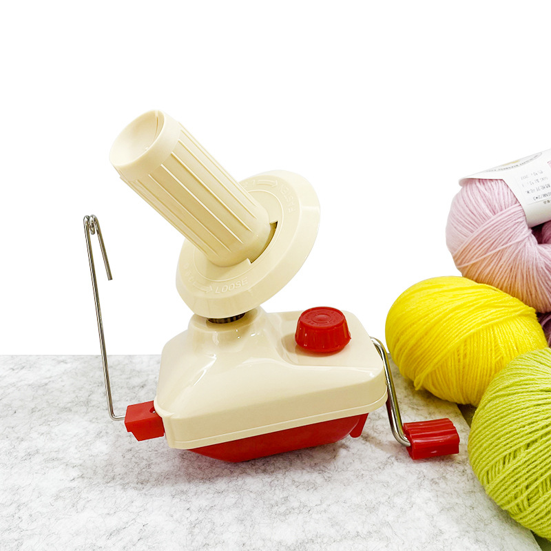 Red Needlecraft Yarn Ball Wind - Embroidery Operator recensione e prezzo