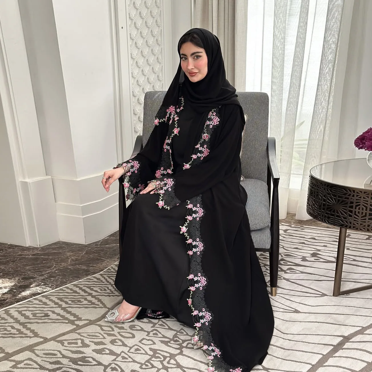 Black Embroidery Kimono Jalabi - Embroidery Kebaya recensione e prezzo