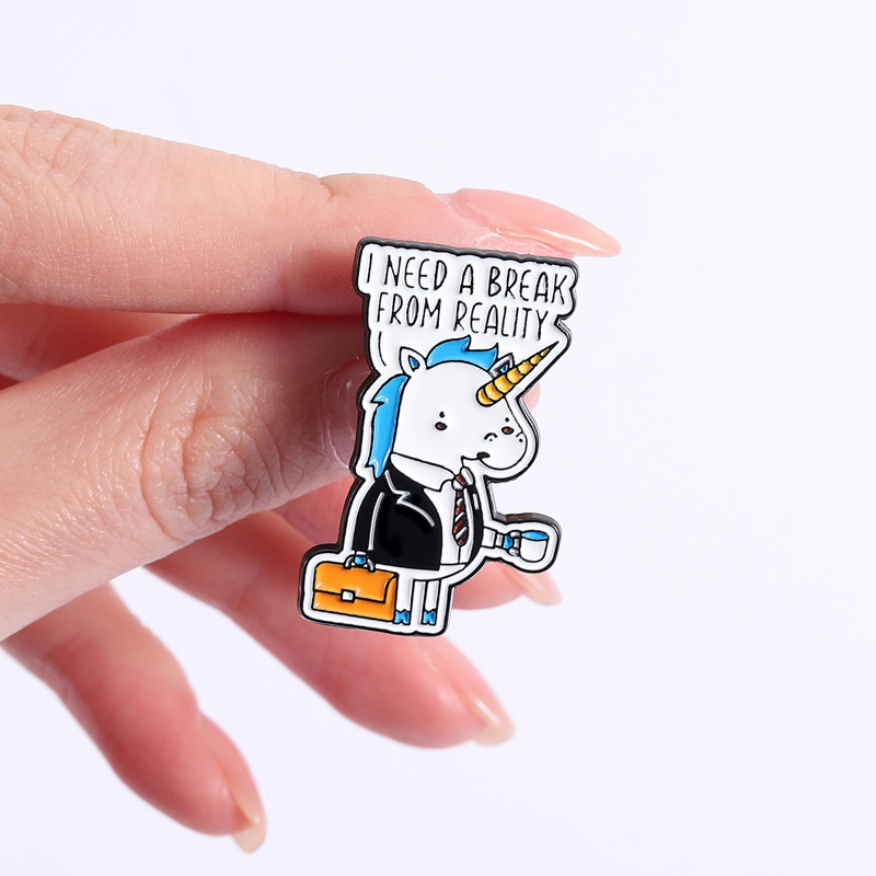 I Need Break From Reality Enam - Embroidery Unicorn recensione e prezzo