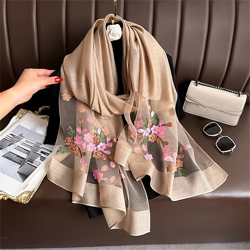 Women Silk Wool Scarf Floral E - Embroidery Hijab recensione e prezzo