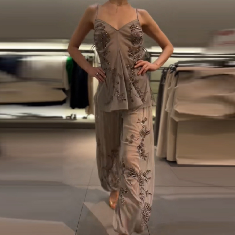 2026 New Women Grey Two-piece  - Embroidery Vest recensione e prezzo