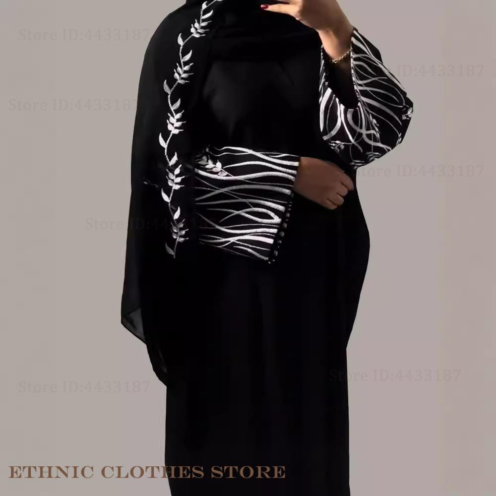 Muslim Women Dress Elegant Bla - Embroidery Kebaya recensione e prezzo