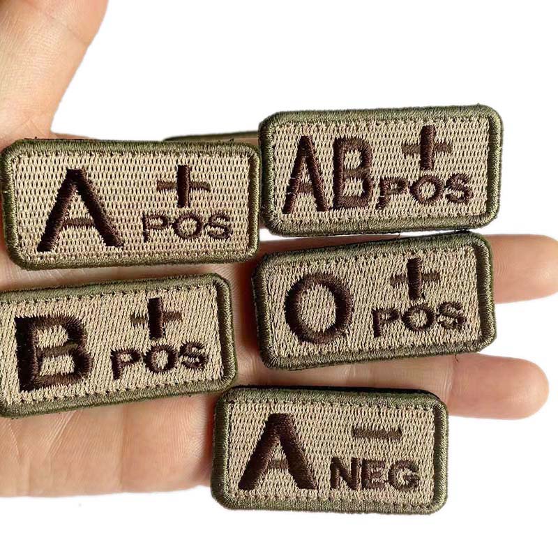 4PCS/A B AB O POS-NEG Blood Ty - Embroidery Fonts recensione e prezzo