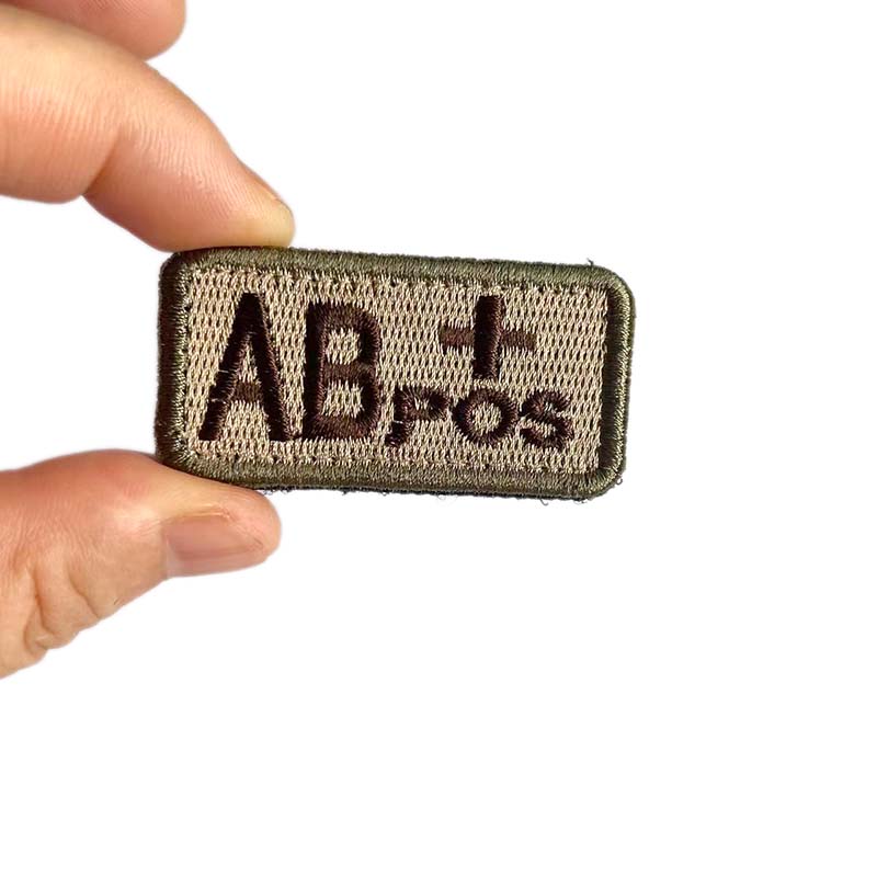 4PCS/A B AB O POS-NEG Blood Ty - Embroidery Fonts recensione e prezzo