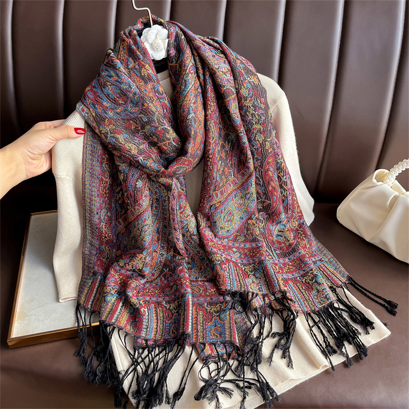 Luxury Embroidery Cashmere Win - Embroidery Hijab recensione e prezzo