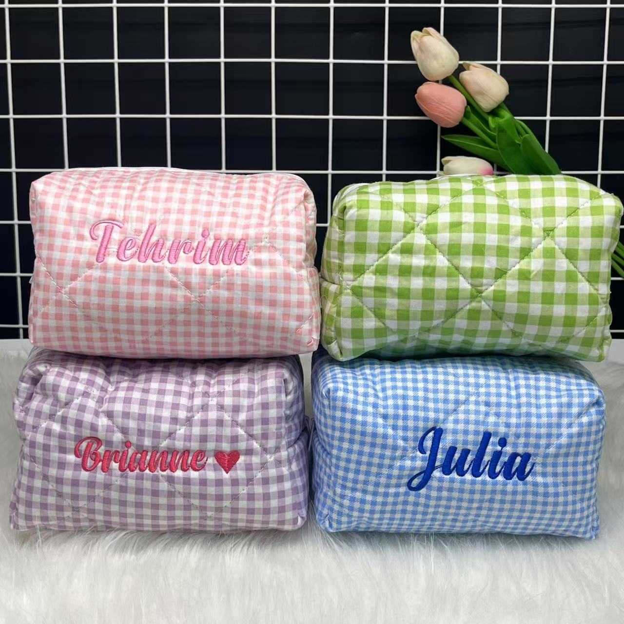 Large Capacity Striped Cosmeti - Embroidery Name recensione e prezzo